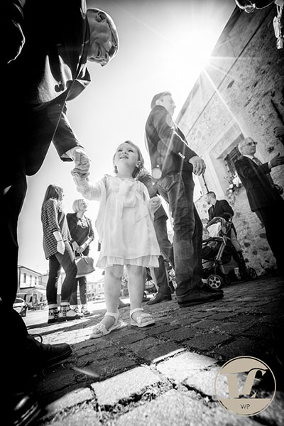 Country Chic wedding Italy. Destination wedding photographer