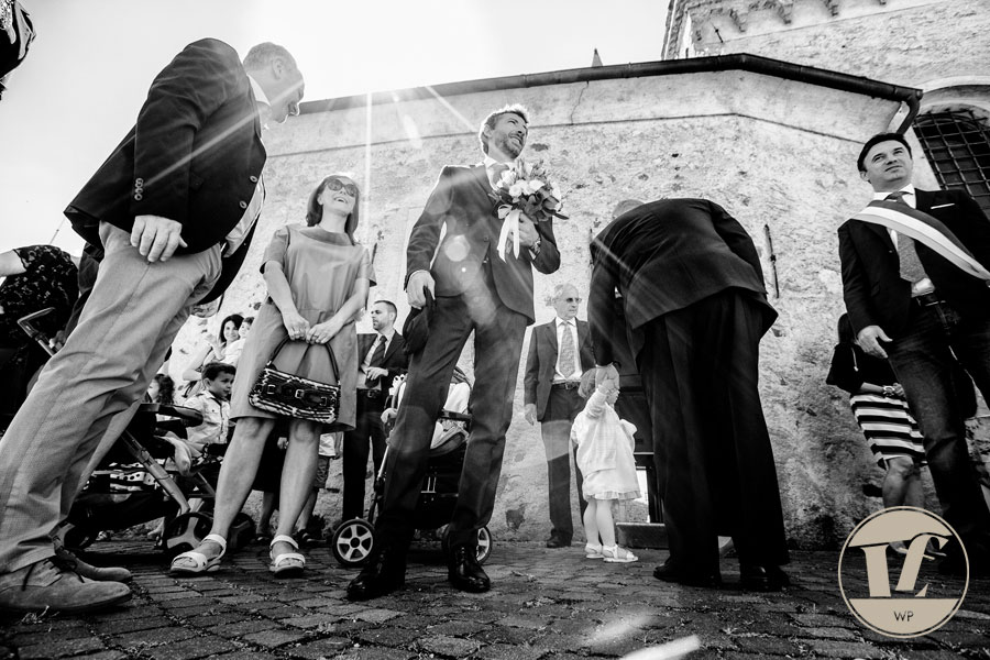 Country Chic wedding Italy. Destination wedding photographer
