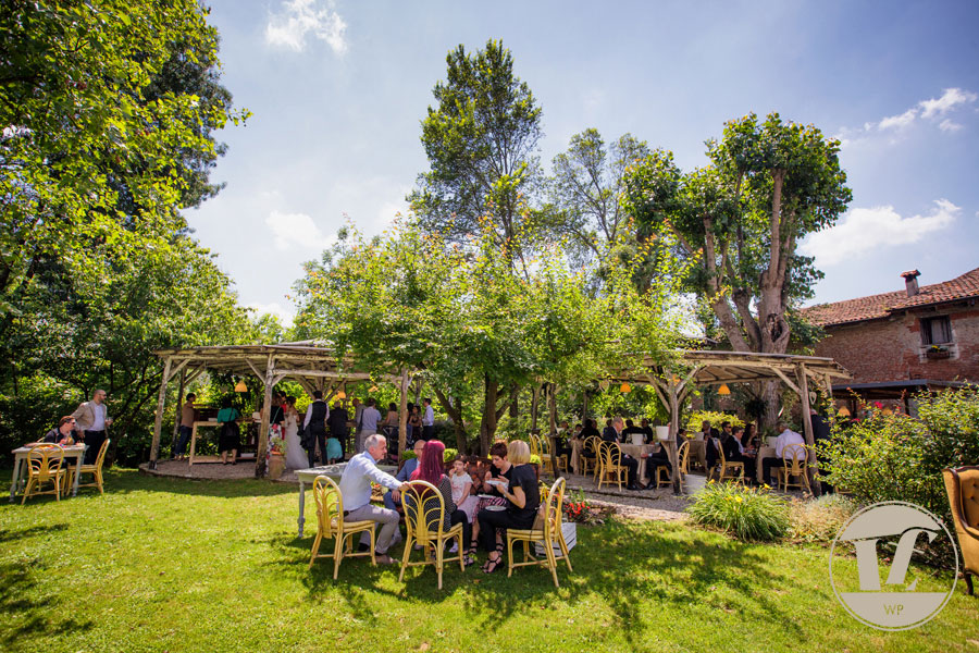 Country Chic wedding Italy. Destination wedding photographer