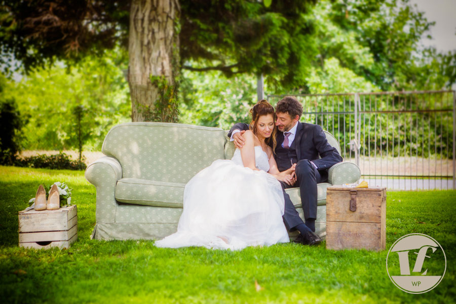 Country Chic wedding Italy. Destination wedding photographer
