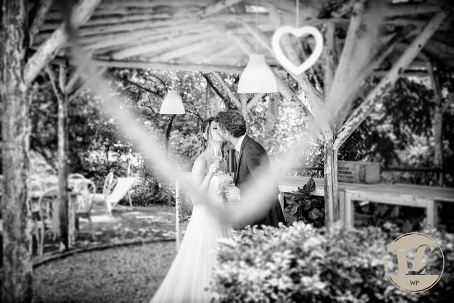 Country Chic wedding Italy. Destination wedding photographer