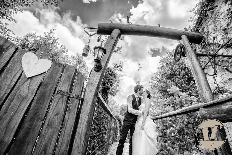 Country Chic wedding Italy. Destination wedding photographer