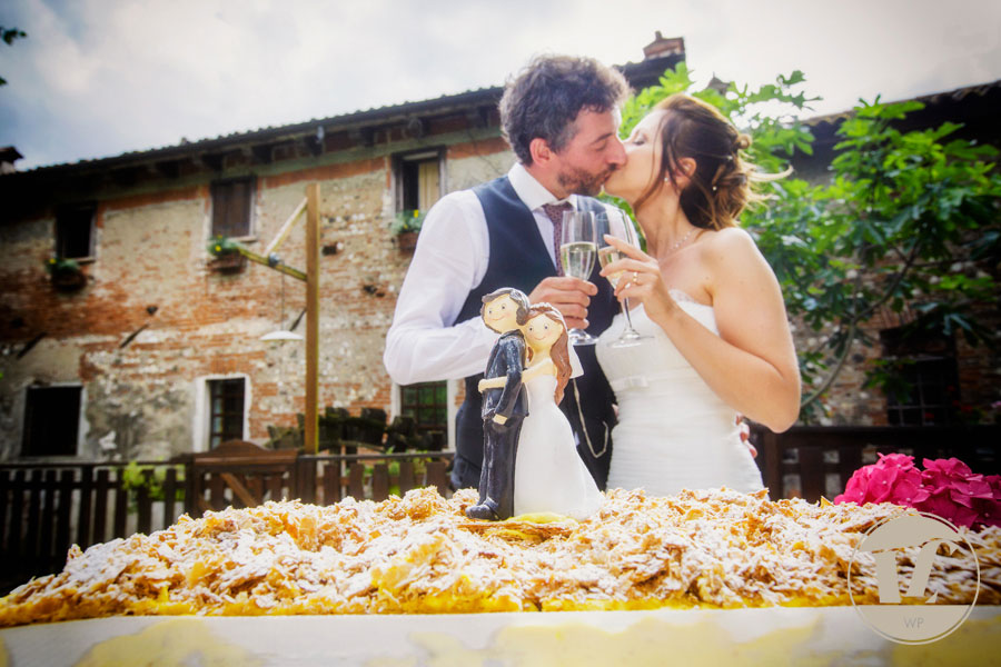 Country Chic wedding Italy. Destination wedding photographer