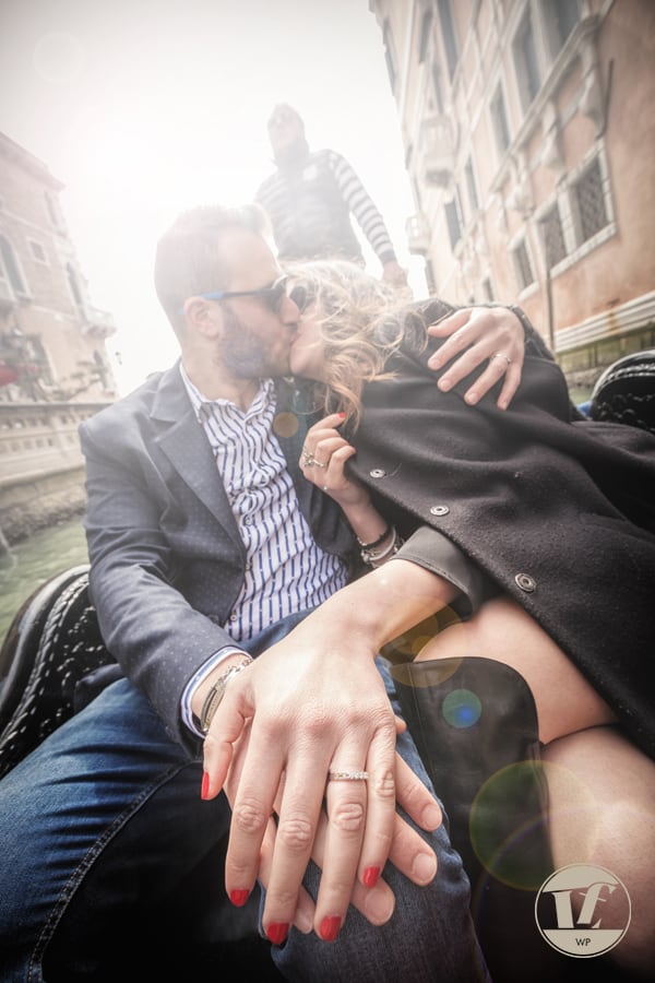 fotografo fidanzamento venezia fotografo fidanzamento gondola venezia