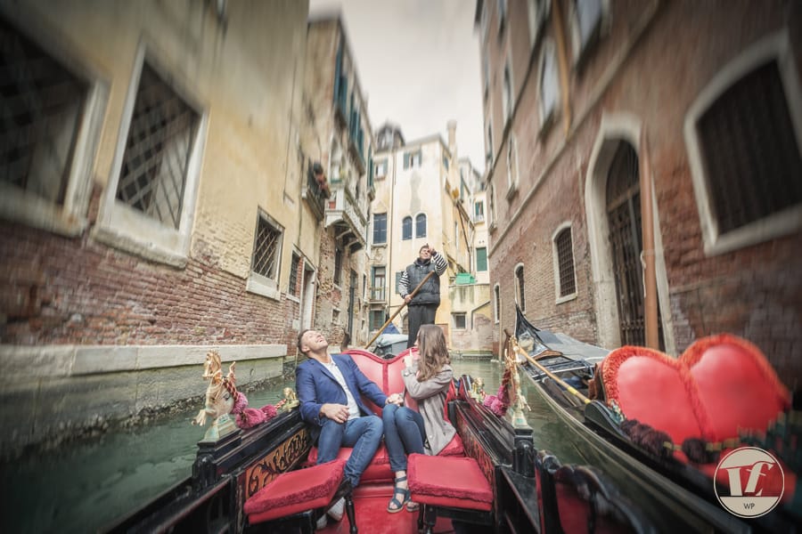 proposta matrimonio gondola venezia Proposta di matrimonio in gondola, sotto il ponte dei Sospiri, Venezia