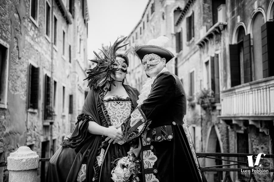 fotografo matrimonio Venezia carnevale elopement al carnevale di Venezia