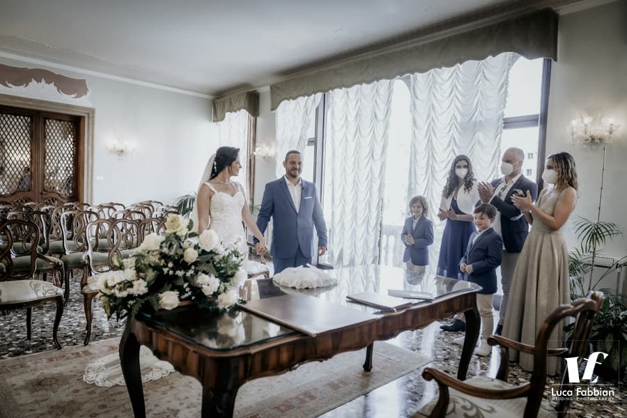 Cerimonia civile di matrimonio a Palazzo Cavalli Venezia elopement a Palazzo Cavalli, Venezia