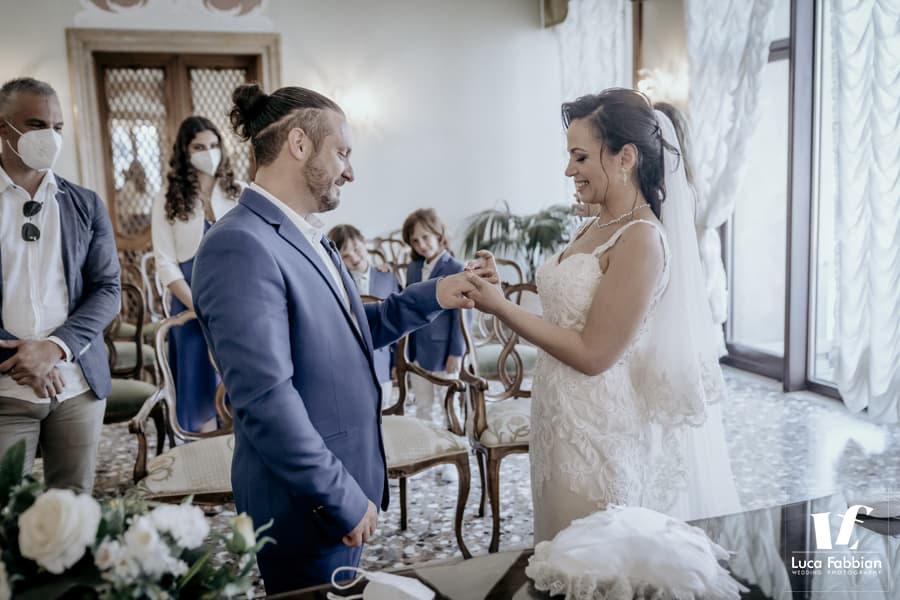 Cerimonia civile di matrimonio a Palazzo Cavalli Venezia elopement a Palazzo Cavalli, Venezia